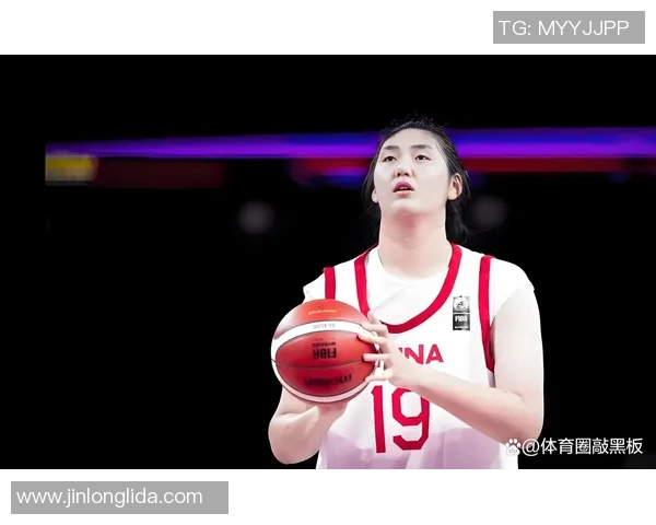 中国女篮18岁新星单节20分绝杀展现实力未来或与张子宇联手