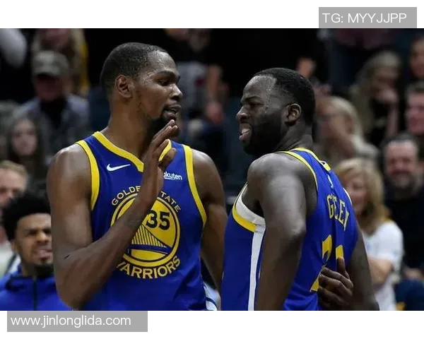 勇士与火箭激战正酣直播精彩瞬间尽在此刻不容错过